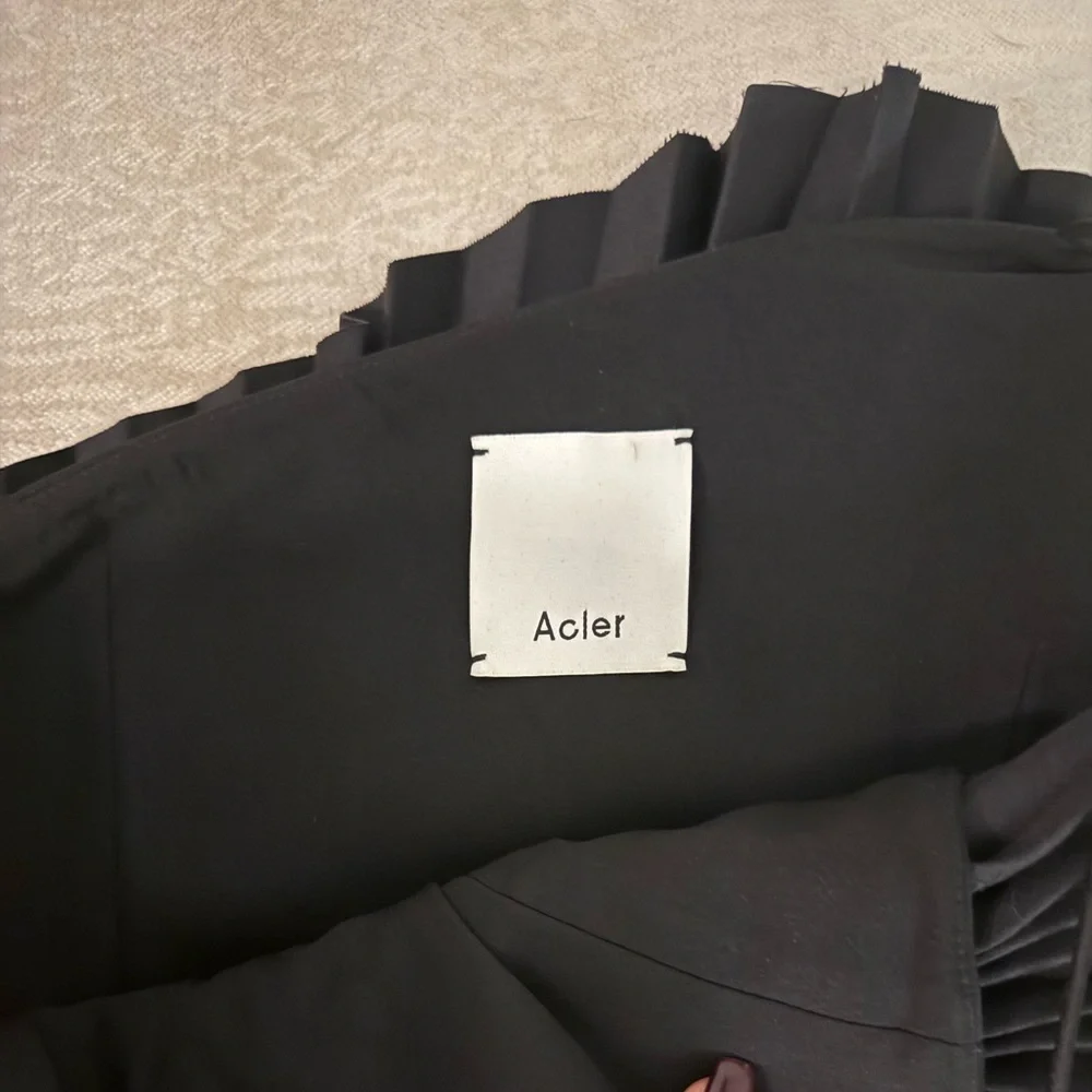 Acler Black One-Shoulder Pleated Sculptural Top - Picture 4 of 4